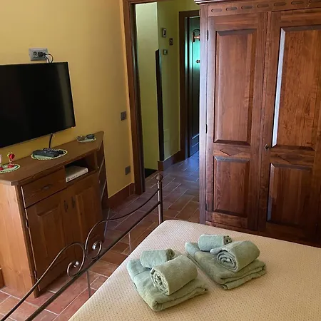 18th Century Samnium Stone Tatil Evi *