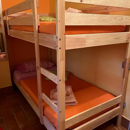 18th Century Samnium Stone Tatil Evi