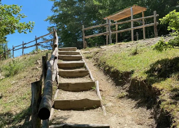 Nyaraló 18th Century Samnium Stone *