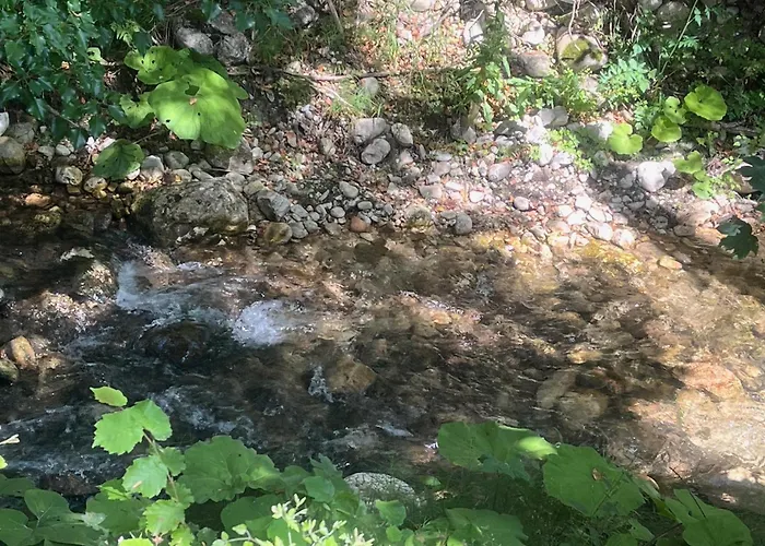 18th Century Samnium Stone Nyaraló *