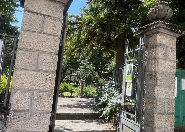 18th Century Samnium Stone Nyaraló Alfedena