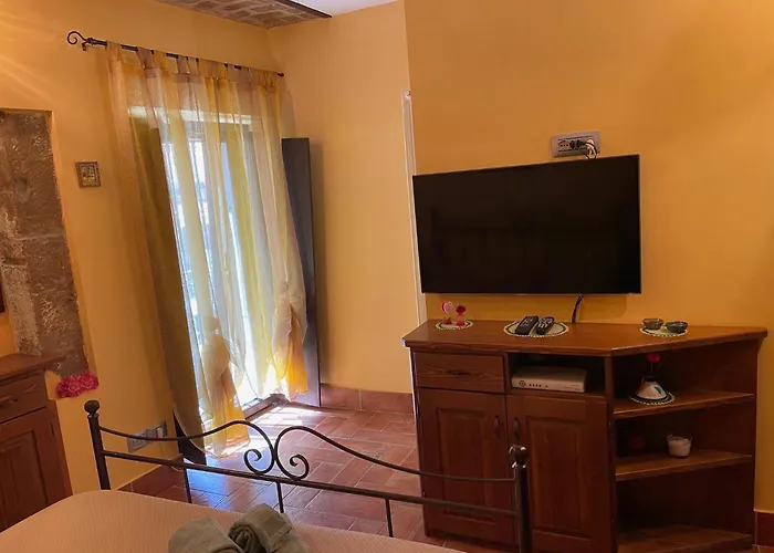 18th Century Samnium Stone * Alfedena